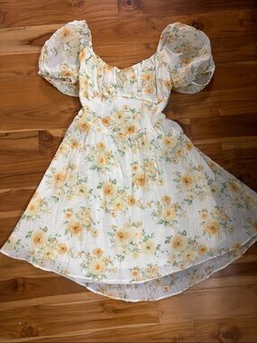 Women's Yellow Floral Puff Sleeve Mini Dress